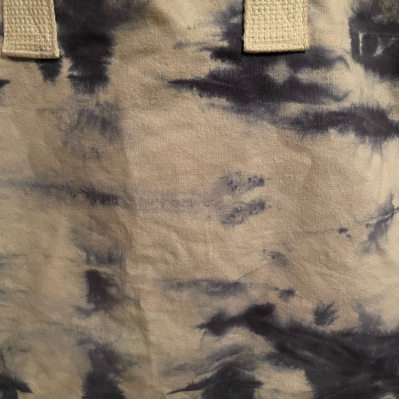 Tie die canvas beach/summer tote - Picture 3 of 6